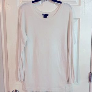 Oversized sweater only worn a couple times